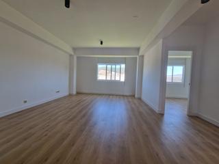 Appartement  Estrada de castela. Piso recientemente renovado