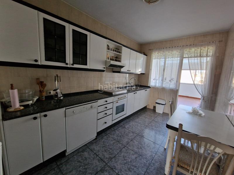 Foto 8aafaf70-9f11-48ef-8849-b6cf288dbd09. Piso  en naron con amplia terraza cubierta en Narón