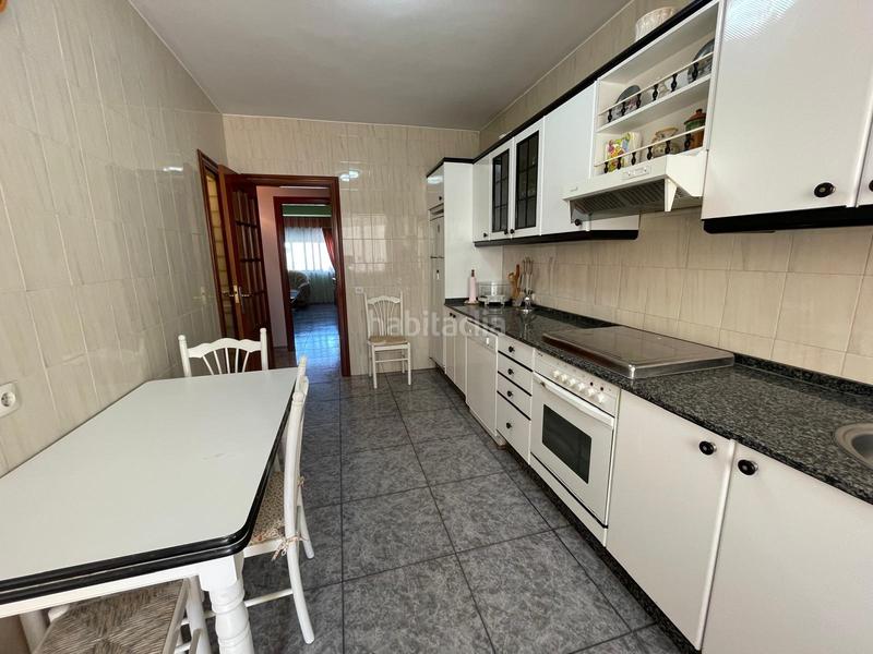 Foto c464b350-9730-4e22-98bd-8c3192fcafa2. Piso  en naron con amplia terraza cubierta en Narón