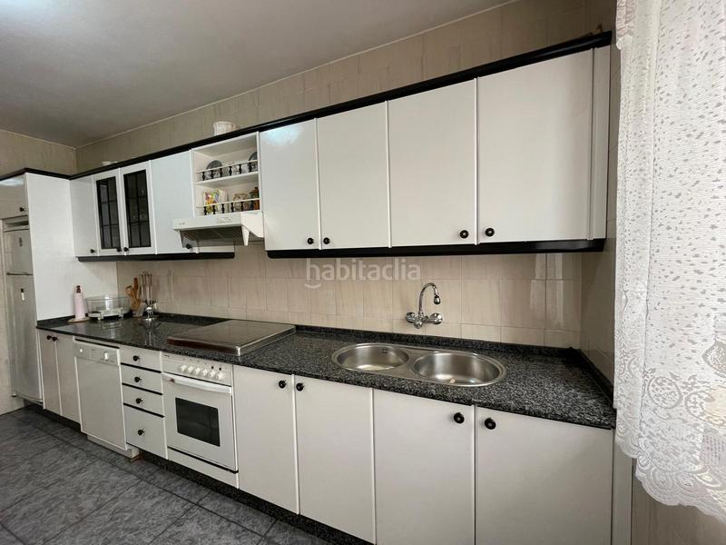 Foto dc04910d-695a-4f7a-9774-0cfccb8930be. Piso  en naron con amplia terraza cubierta en Narón