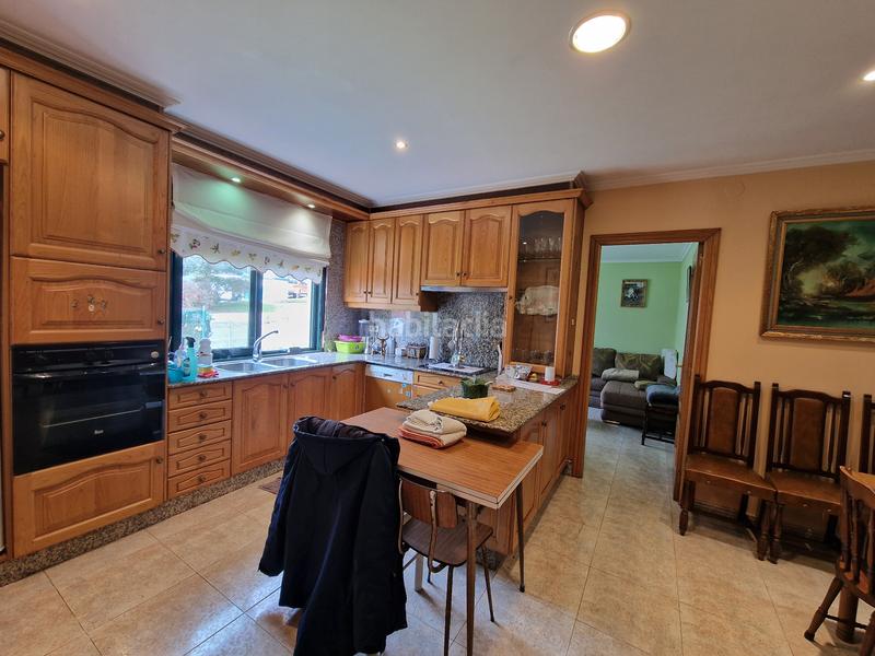 Foto 5e00d6c5-c3ce-40d3-bda7-0b83bd64bceb. Casa amb calefacció a Piñeiros - Freixeiro Narón