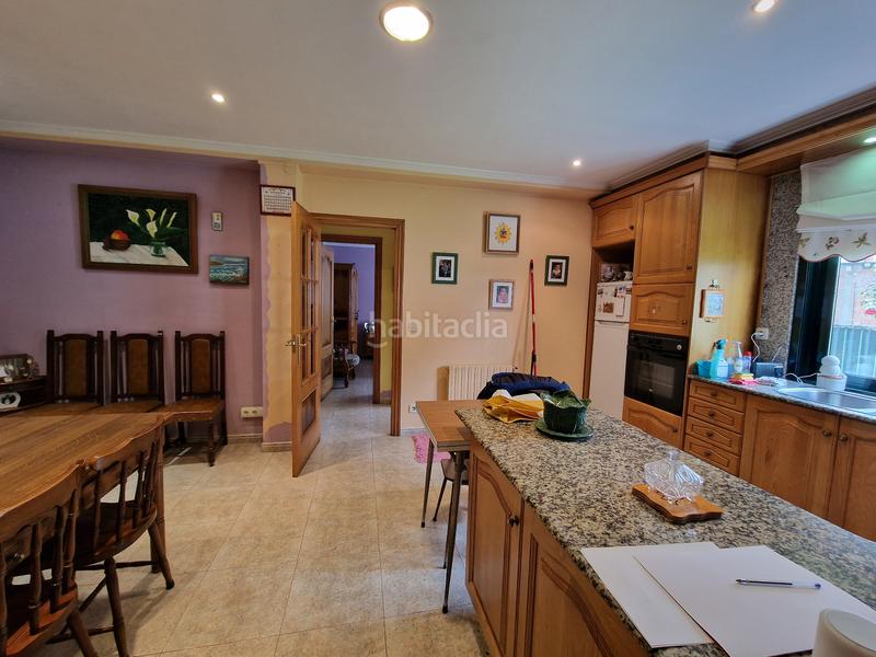 Foto b49fd5c6-5bbb-4f11-8742-0b389c8b6cc7. Casa amb calefacció a Piñeiros - Freixeiro Narón