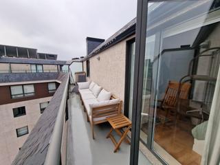 Duplex à Alto del Castaño. Piso en el centro de naron con terraza