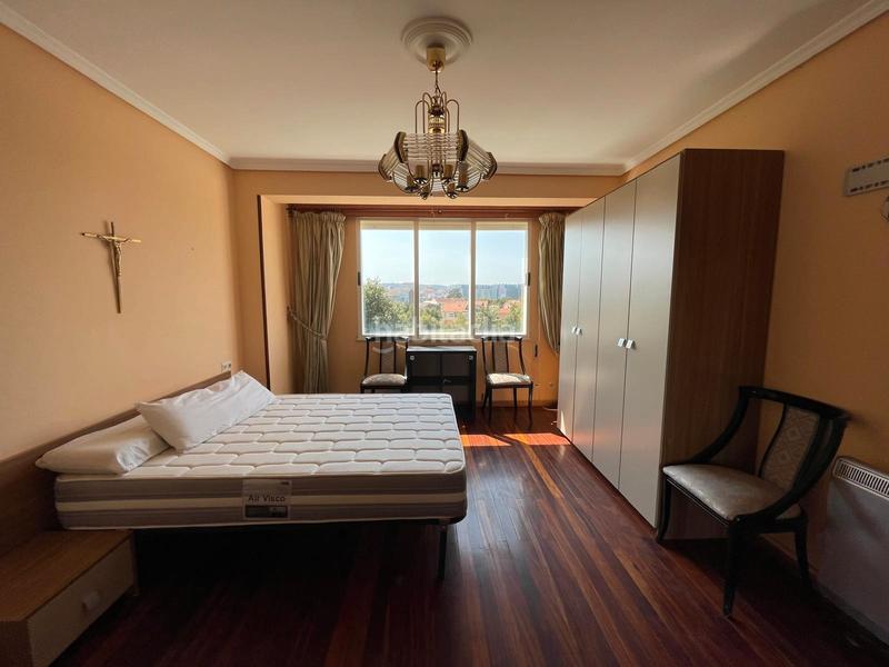 Foto 668a3298-1bd4-44a8-bb5f-5b08b5d24812. Piso en rúa manoel murguía 23 piso para entrara vivir en naron en Narón