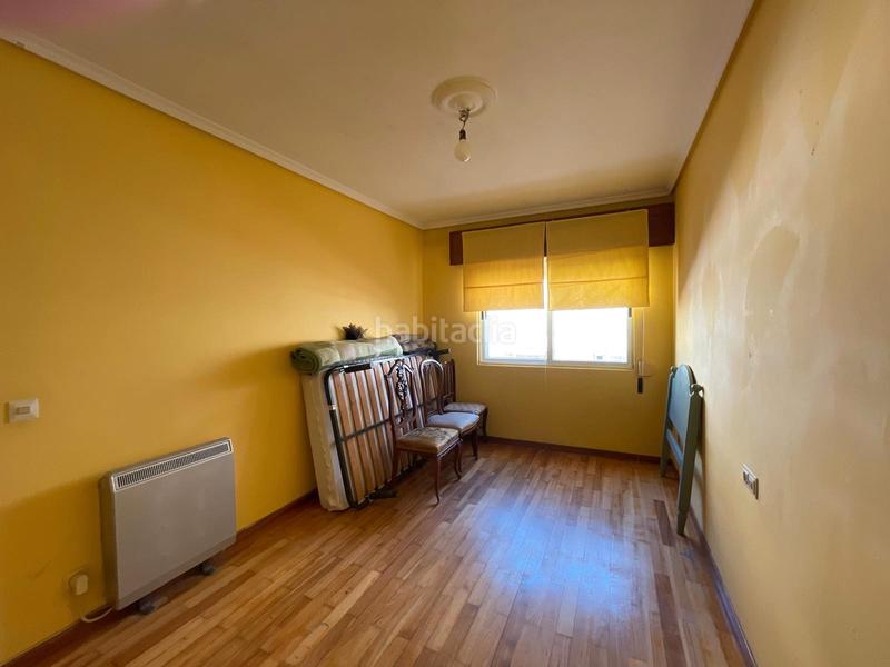 Foto afddd004-b7b4-4b9b-882f-5042d6df5dc8. Piso en rúa manoel murguía 23 piso para entrara vivir en naron en Narón
