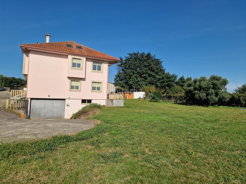 Foto 82e3fd13-0684-4c0c-9ec4-3dfd9fafdb11. Xalet amb calefacció aparcament piscina a A Malata - Catabois - Ciudad Jardín Ferrol