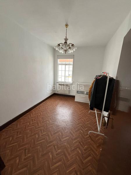Foto a36ac21d-f8e5-49ae-8d98-6ce76f7a4b1b. Rent flat with heating in Alto del Castaño Narón