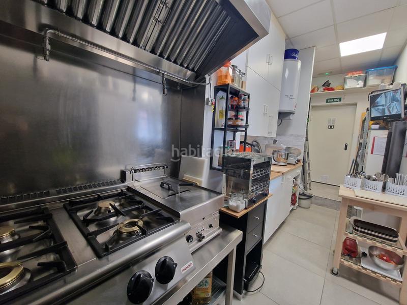 Foto 1dea16e0-935f-4026-aa6b-500a9f80d537. Geschäftsraum mit heizung in Porta Nova Ferrol