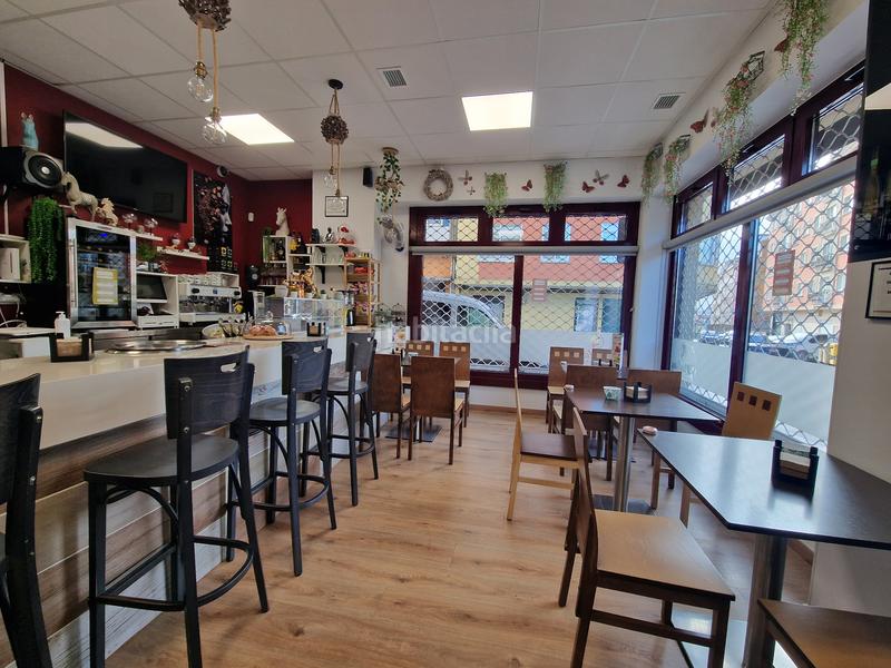 Foto 58d9fcda-fa5e-4137-81e0-e50b3777786c. Geschäftsraum mit heizung in Porta Nova Ferrol