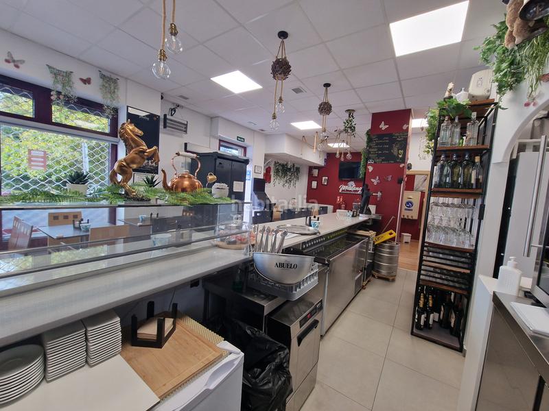 Foto d4dd1679-e98f-4a42-806a-b9afb3a34b9f. Geschäftsraum mit heizung in Porta Nova Ferrol