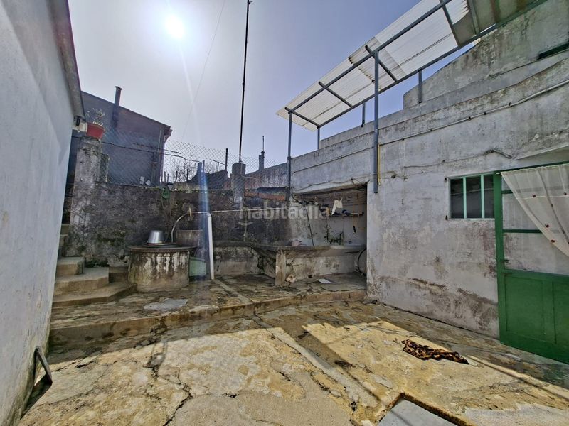 Foto 01b5a300-6f27-4612-8649-60d8743df83a. Casa adossada a Neda