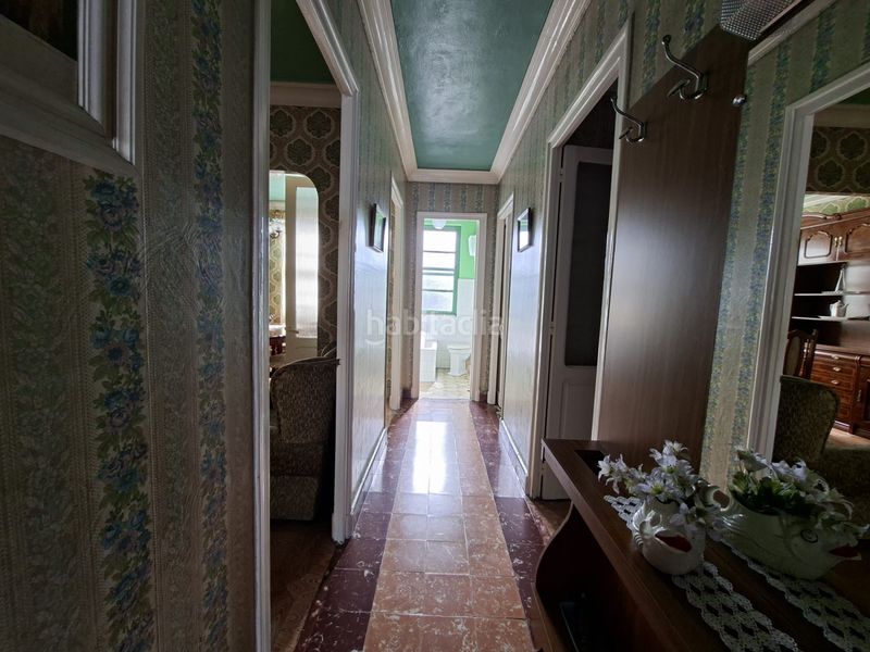 Foto 91e97bd4-2556-4c70-ad0b-d494487abaee. Casa adossada a Neda