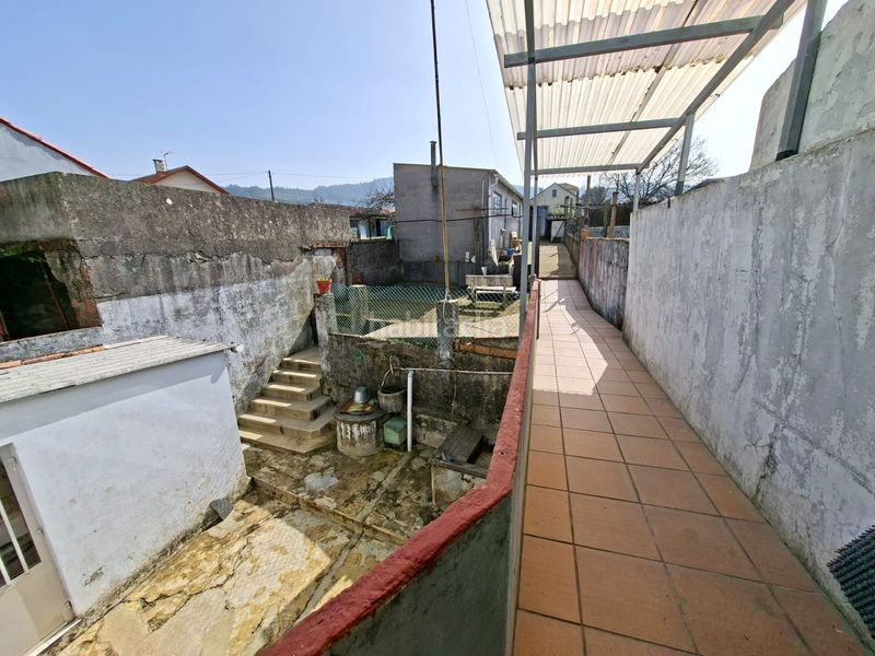 Foto e47f7117-8729-413b-a172-9b579f6e9bf4. Casa adossada a Neda