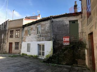 Casa a Cangas Pueblo. Casas para reformar en el casco antiguo de cangas de morrazo.