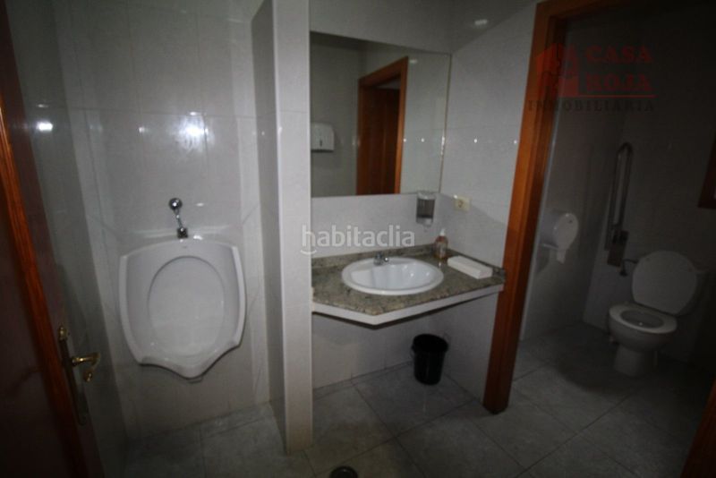 Foto 42a3e540-d6b1-4afd-80a3-c849c845d6b7. Local comercial a Coiro Cangas