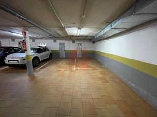 Parking coche en Darbo. Garaje en alquiler y venta en cangas do morrazo