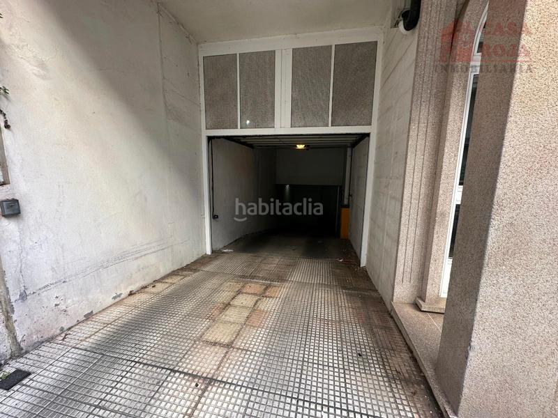 Foto 59e359e1-7425-4e54-b93e-e7ed3eb15940. Aparcament cotxe a Darbo Cangas
