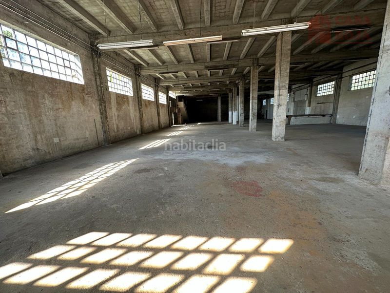 Foto bbad3aab-83cc-4cef-af50-5d4aeb5e57e4. Affitto capannone industriale in Moaña