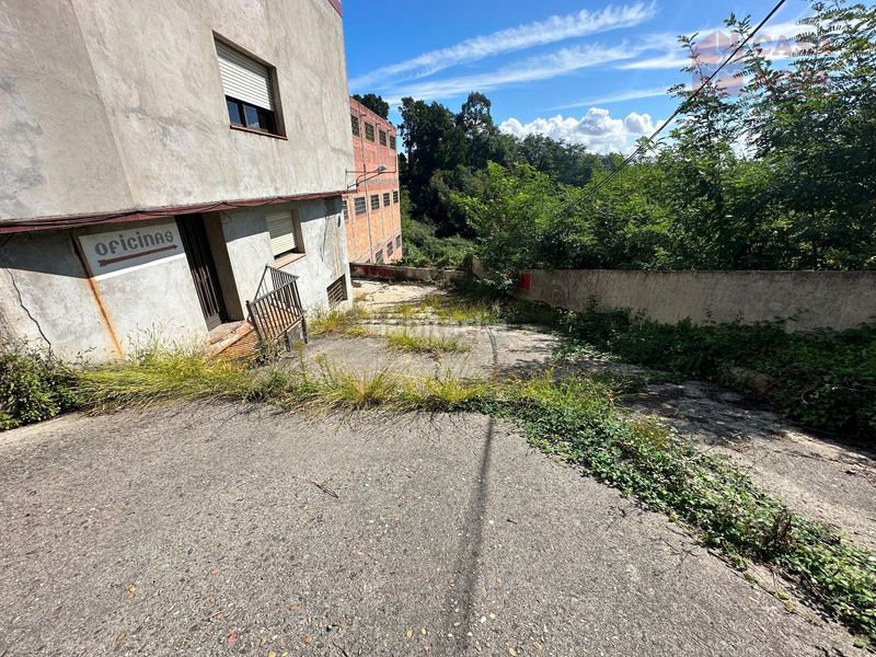 Foto 2fb82cda-9efb-4d4e-9e7b-cefe67d35378. Nau industrial a Moaña