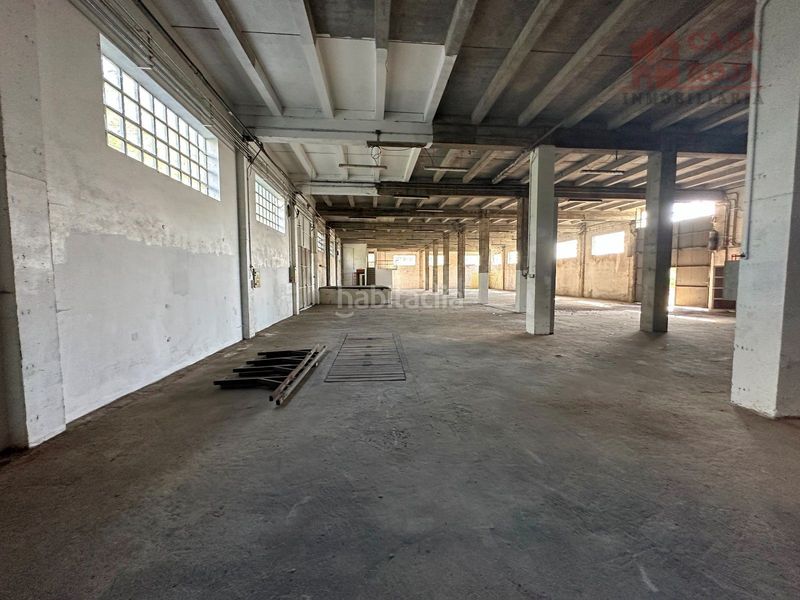 Foto bf13f2cf-937f-4596-86bd-44f8fe33502f. Nau industrial a Moaña