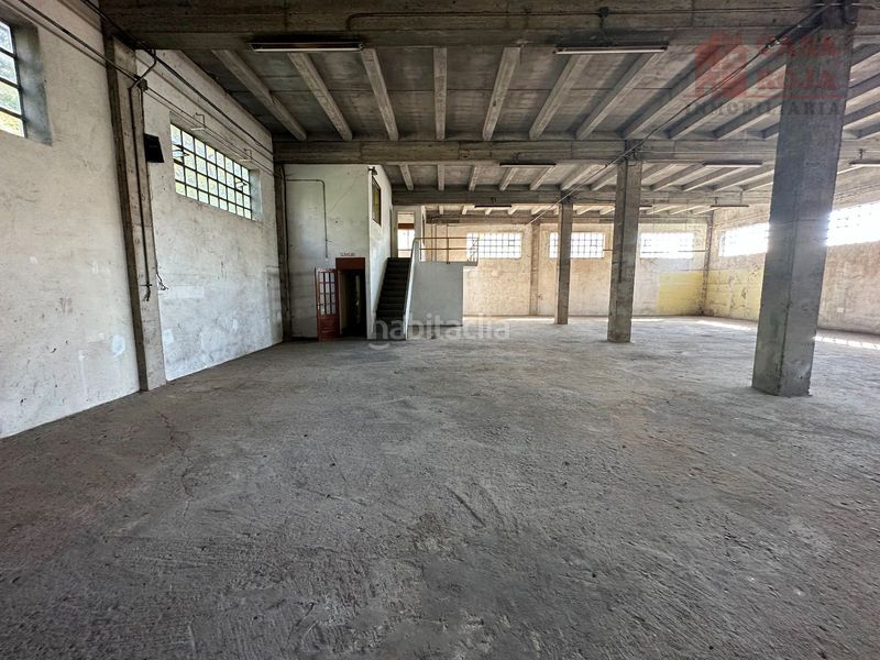 Foto bf30a6c3-f989-4348-bdec-f4d72951fca7. Nau industrial a Moaña