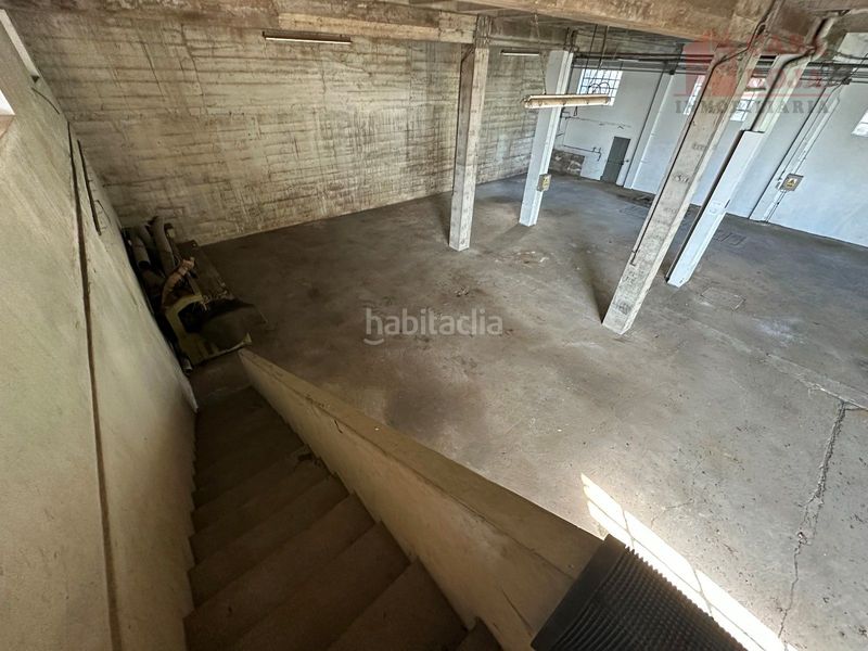 Foto c411180a-31c6-4ec0-937a-ebe067a9e1d3. Nau industrial a Moaña