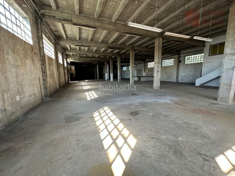 Foto c494a9ad-6bb6-45ba-b4ad-f014d09a3236. Nau industrial a Moaña