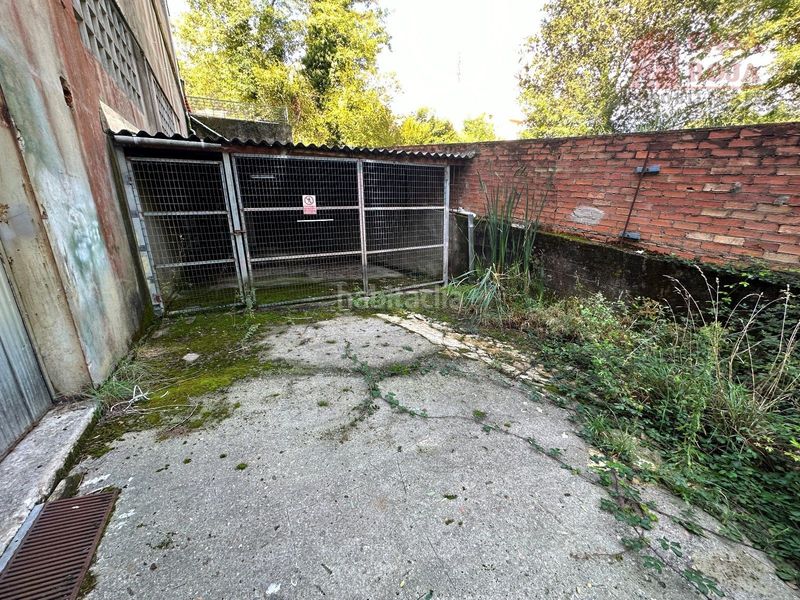 Foto f6a24c58-2872-47d9-8db8-d94bd3f1b202. Nau industrial a Moaña