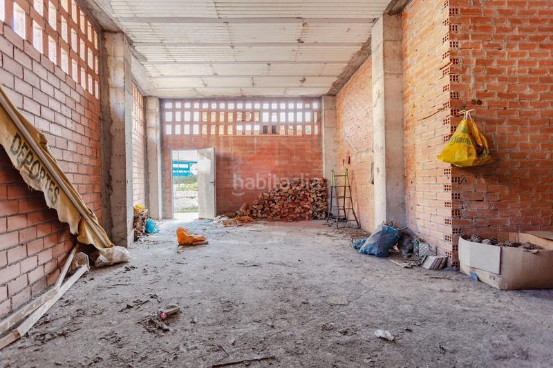 Foto a0c29f66-c43e-452b-911d-92e1a21194c7. Local comercial  lobrego do morrazo pontevedra en Cangas