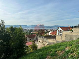 Residential Plot in Darbo. Terreno edificable con vistas a la ría de vigo en darbo, cangas