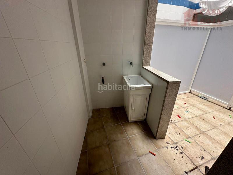 Foto 69d31cb0-30c2-4cc1-a9e6-4437763be6e1. Piccolo appartamento con parcheggio in Coiro Cangas