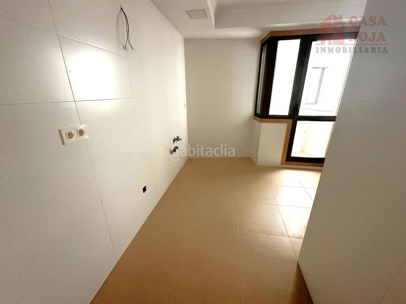 Foto 83fe1660-9bf9-4994-a1d8-178bd9bcf53d. Apartament amb aparcament a Coiro Cangas
