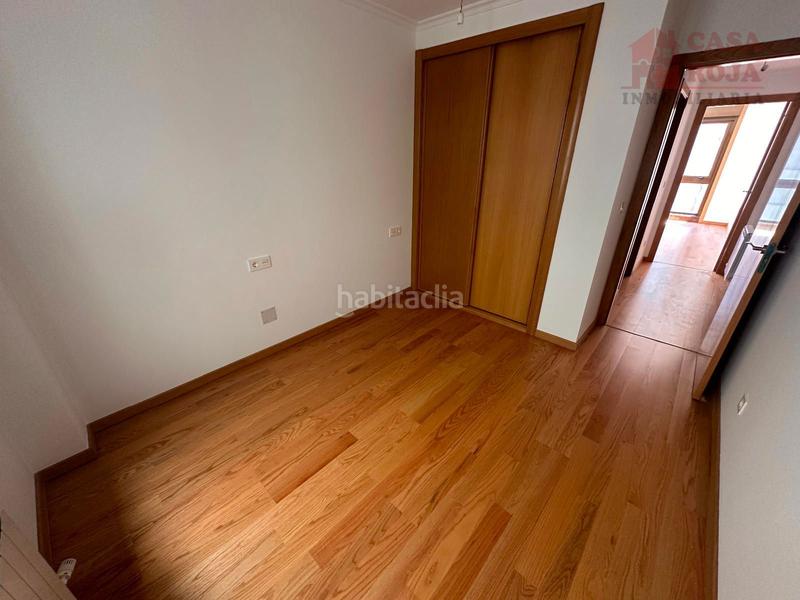 Foto c44de6a5-d9dc-457a-872d-8e6d9d96e3cc. Apartament amb aparcament a Coiro Cangas