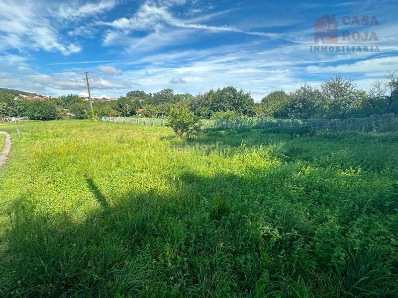 Foto c130bbfa-b6cb-4cd4-85b7-c766923f3e65. Finca rústica a Coiro Cangas