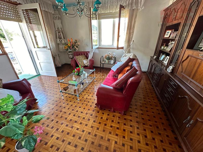 Foto ac54b2e8-d444-499f-ae10-3ae0f6154f5c. Casa  con finca en la zona de Darbo, do morrazo. en Cangas