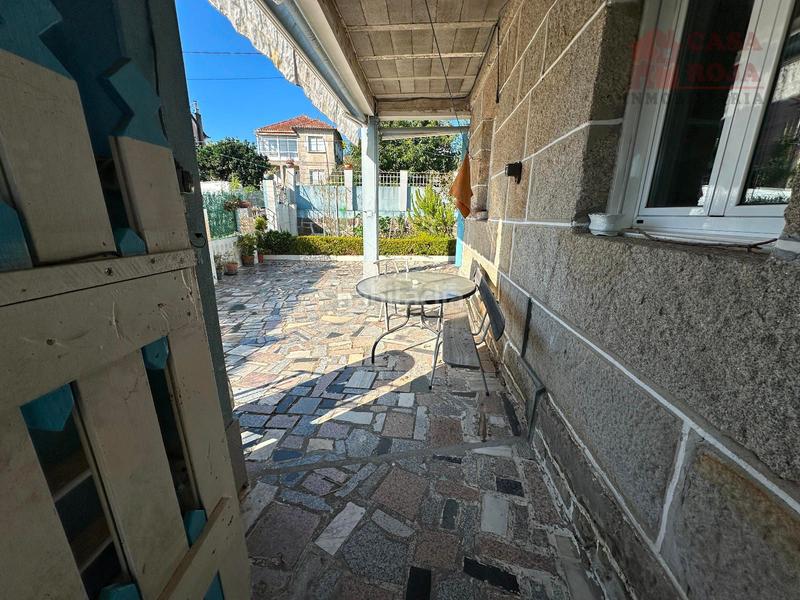 Foto f19a7882-3ace-4265-89a1-ad667b83fb00. Casa  con finca en la zona de Darbo, do morrazo. en Cangas