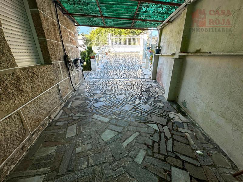 Foto fd66219c-7094-4e21-80db-c69b52d58844. Casa  con finca en la zona de Darbo, do morrazo. en Cangas