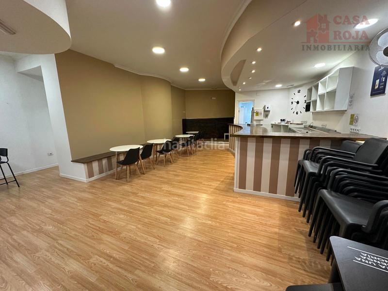 Foto 6ff9b940-1602-4741-84b7-2457b6418efa. Alquiler local comercial local acondicionado en alquiler para cafetería. en Cangas
