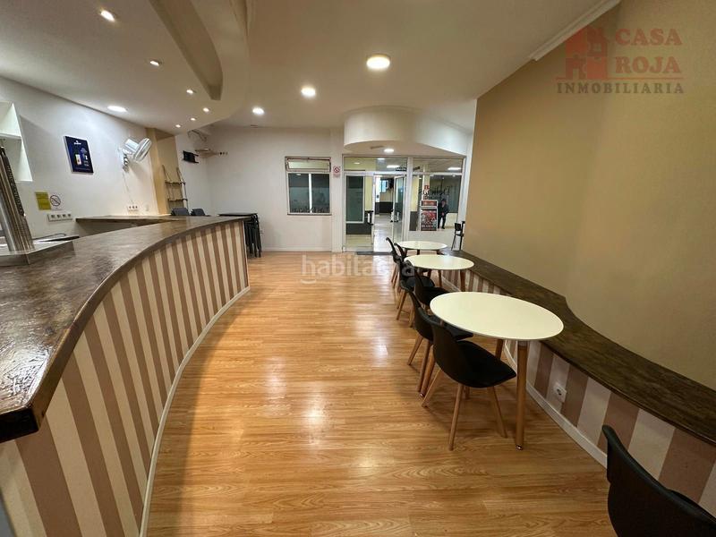 Foto c9d70fa4-9609-4c78-a161-bf575e74e590. Alquiler local comercial local acondicionado en alquiler para cafetería. en Cangas
