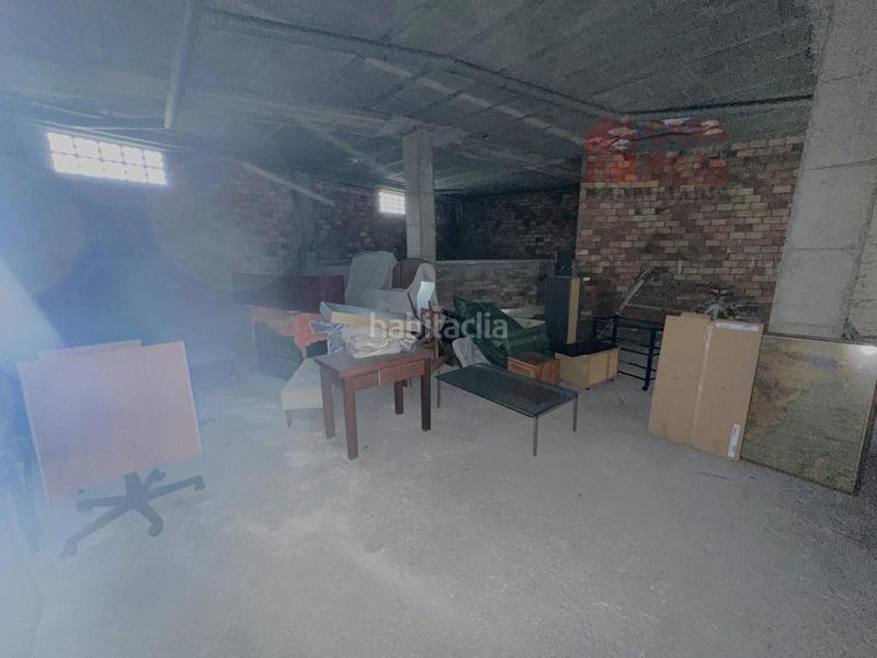 Foto eb7db096-e9d6-46f2-85db-db488701944f. Lloguer local comercial a Bueu