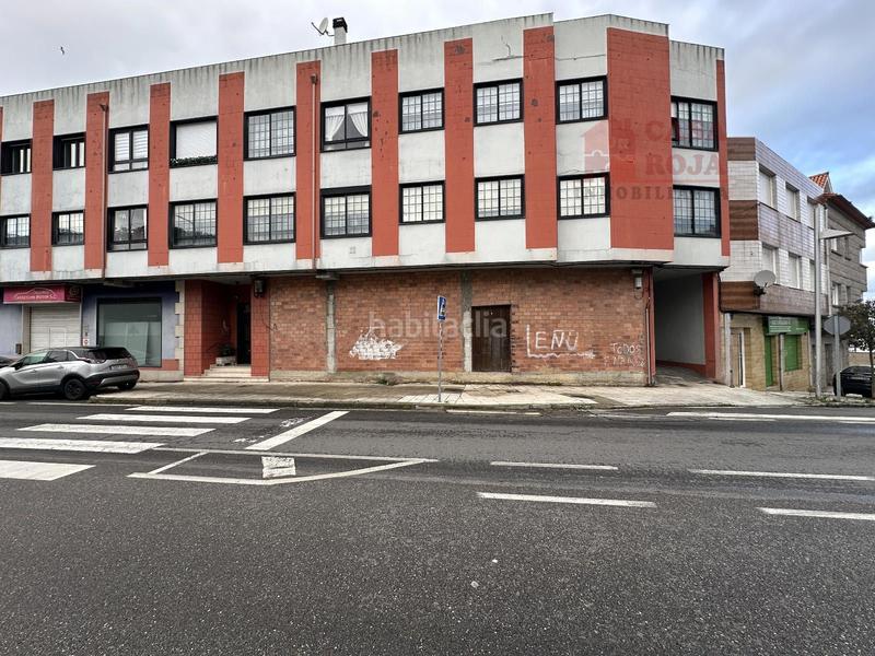 Foto f233c675-35e3-4abc-8060-38ae607ad393. Lloguer local comercial a Bueu