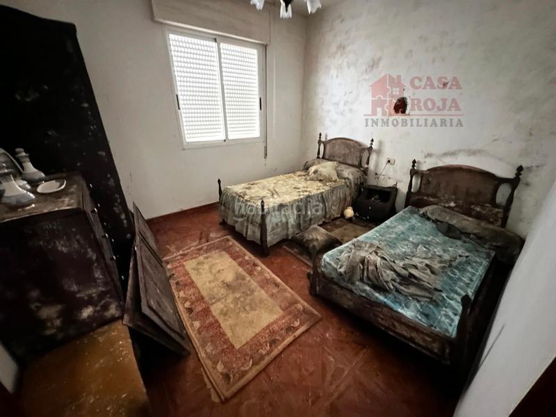 Foto cf0a1932-02eb-4f7b-97a6-5989e35be2b8. Casa  de dos plantas cerca de la estación marítima. en Cangas