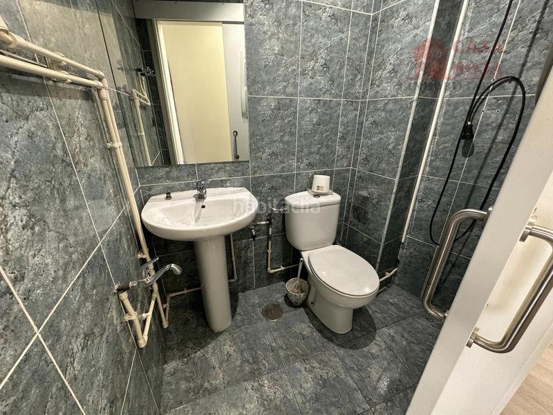 Foto 1ac1b1d3-3376-4a45-bd2c-2dc78fa7da0a. Local comercial a Coiro Cangas