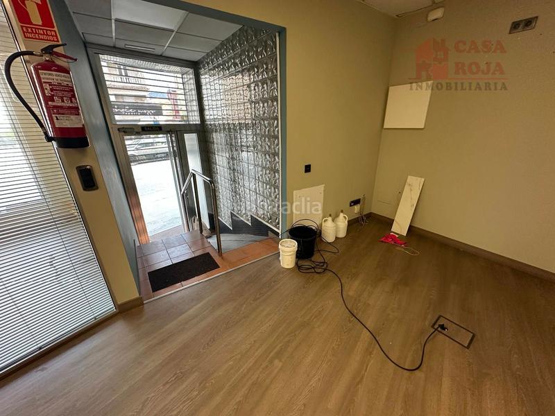 Foto 408a0fd8-ae7f-4c5b-b951-37673c5f6610. Local comercial a Coiro Cangas