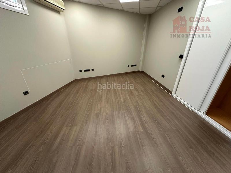 Foto 46b557d6-e7ac-4659-b2ca-4320613a91a3. Local comercial a Coiro Cangas