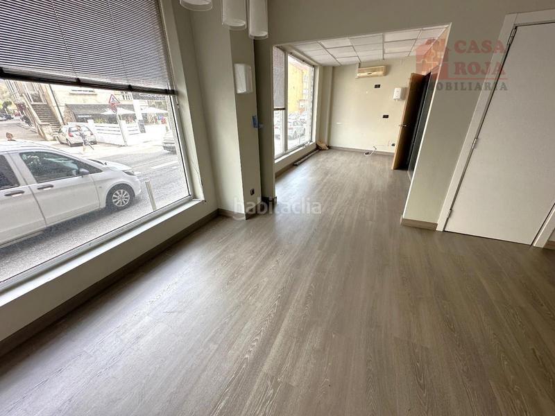 Foto 5e7ce026-44b5-49db-972c-258bd599127a. Local comercial a Coiro Cangas