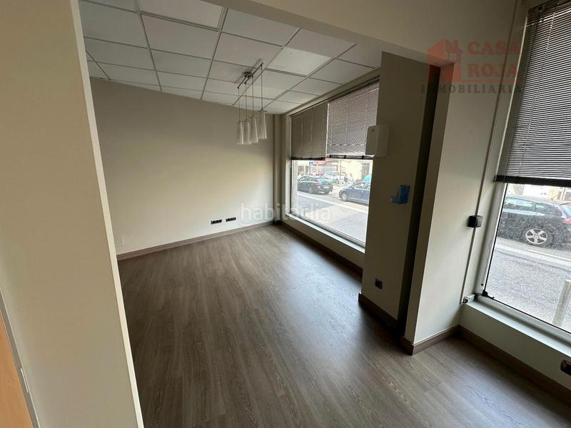 Foto 9f26fce2-63b6-4abd-bf4a-a1b7bbe386df. Local comercial a Coiro Cangas