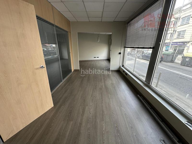 Foto b8ba50a8-7a31-403e-a1c4-3ea0dd0a4aff. Local comercial a Coiro Cangas