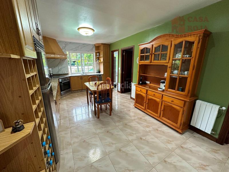 Foto 0901c043-509d-425b-b721-1c0312645769. Xalet amb calefacció aparcament piscina a Aldán Cangas