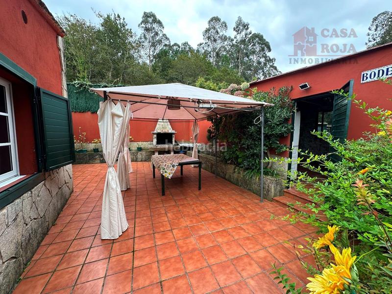 Foto 0c0d1188-c353-4f3b-b6b6-7ec45aa98337. Xalet amb calefacció aparcament piscina a Aldán Cangas